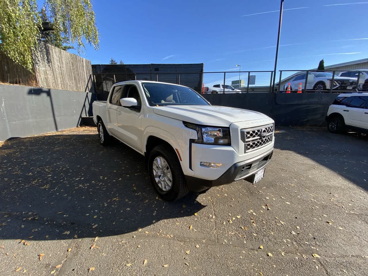 Used 2022 Nissan Frontier SV AWD/4WD image 8