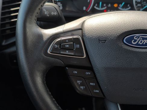 Used 2019 Ford EcoSport Titanium FWD image 26