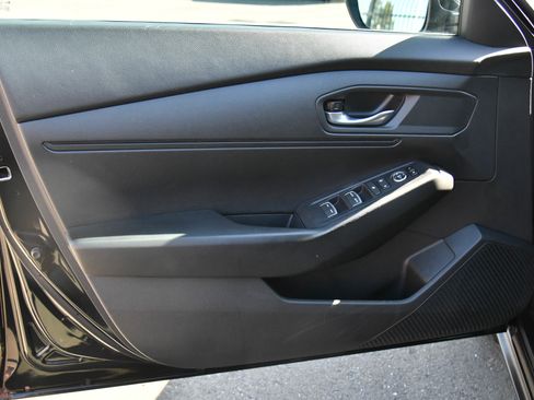 Used 2023 Honda Accord LX image 13