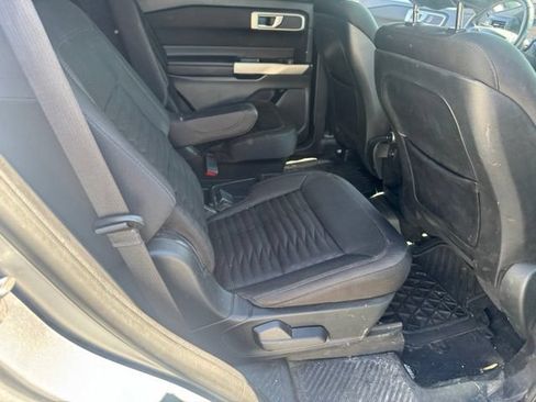 Used 2020 Ford Explorer XLT w/ Comfort Package AWD/4WD image 13