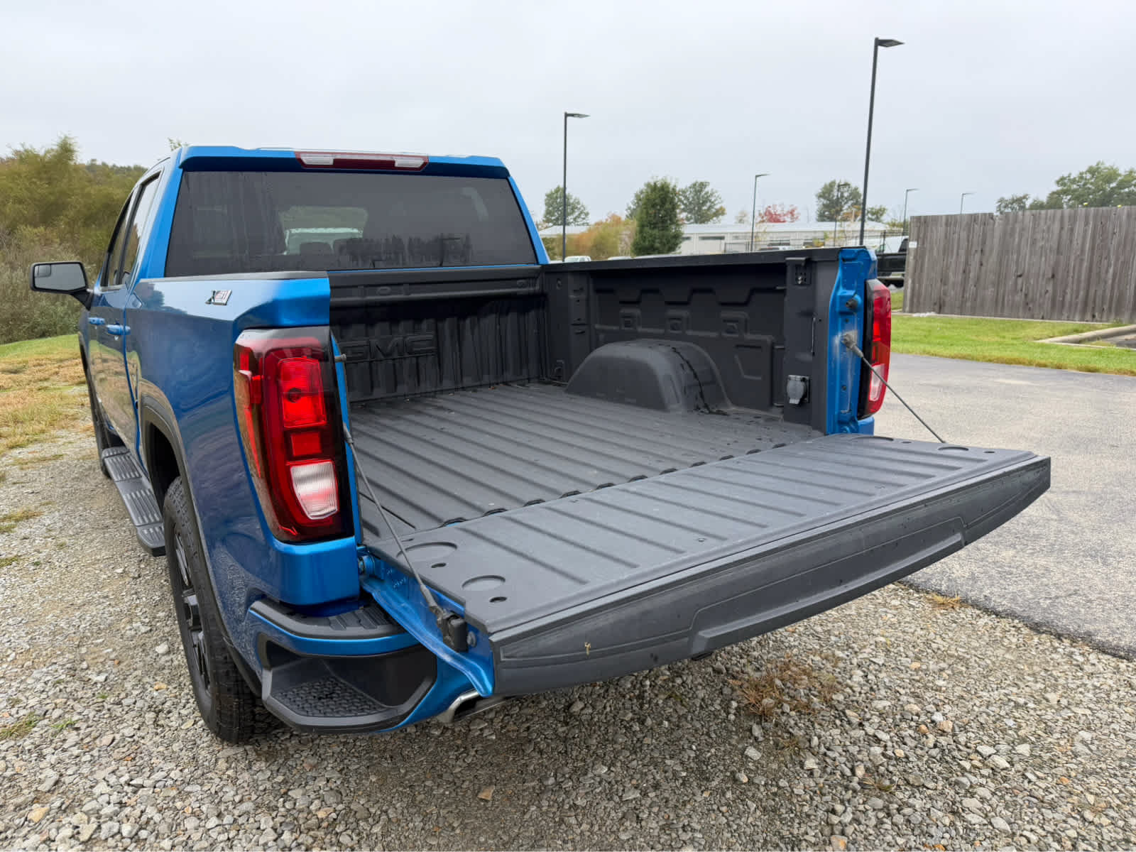 Used 2024 GMC Sierra 1500 Elevation w/ X31 Off-Road Package AWD/4WD image 4