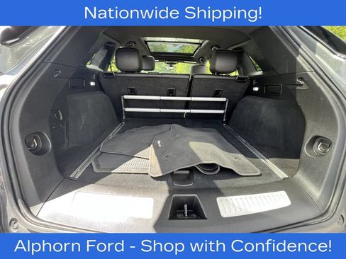 Used 2023 Cadillac XT5 Premium Luxury w/ Technology Package AWD/4WD image 37