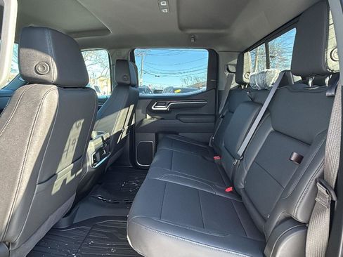 New 2026 GMC Sierra 1500 SLT w/ SLT Premium Plus Package image 29