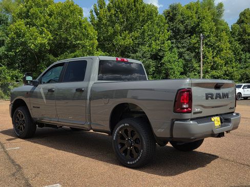 New 2026 RAM 2500 Big Horn AWD/4WD image 5