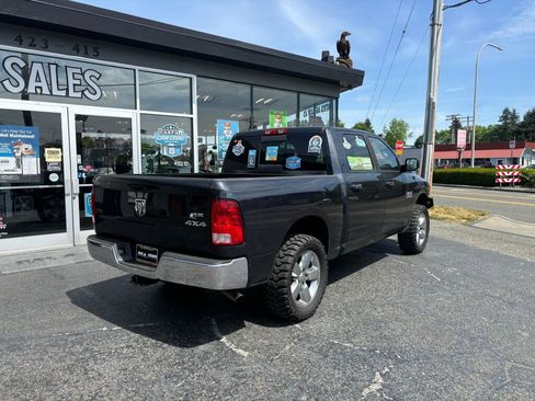 Used 2015 RAM 1500 Classic SLT w/ Luxury Group image 5
