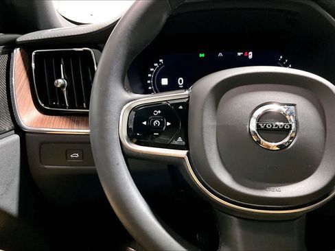 Used 2023 Volvo XC60 B6 Ultimate w/ Climate Package AWD/4WD image 24