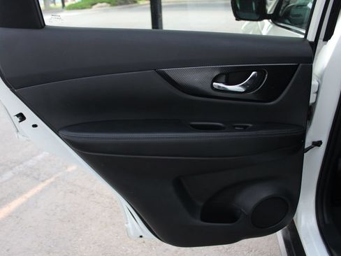 Used 2017 Nissan Rogue SL w/ SL Premium Package AWD/4WD image 47