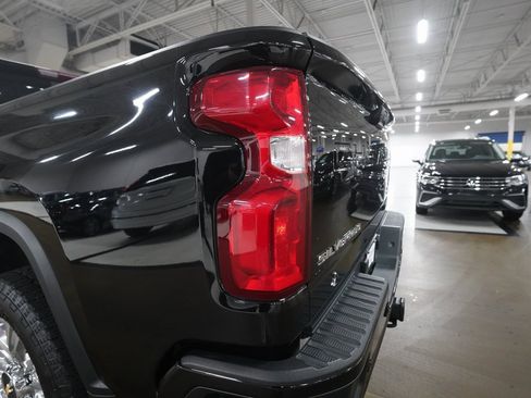 Certified 2022 Chevrolet Silverado 2500 High Country w/ Z71 Off-Road Package image 31