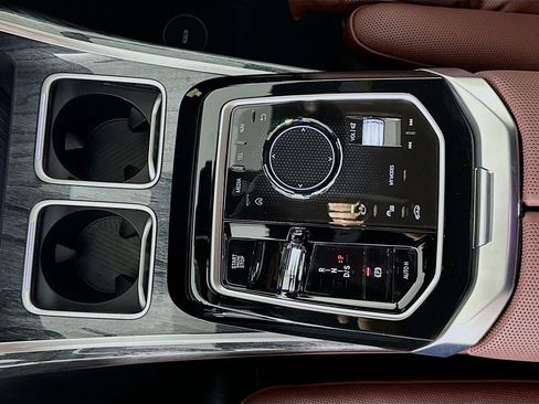 New 2025 BMW 760i xDrive w/ Executive Package image 15