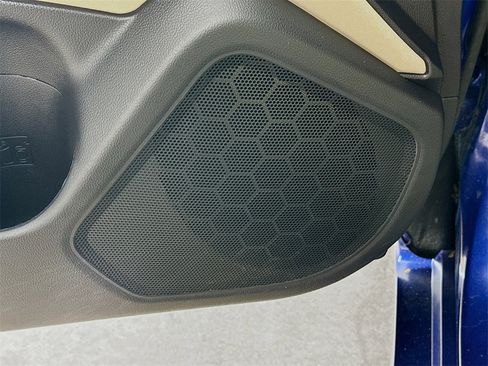 Used 2017 Subaru Legacy 2.5i Premium image 21