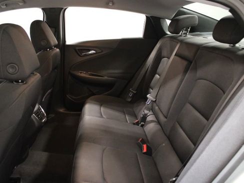 Used 2024 Chevrolet Malibu LT image 18