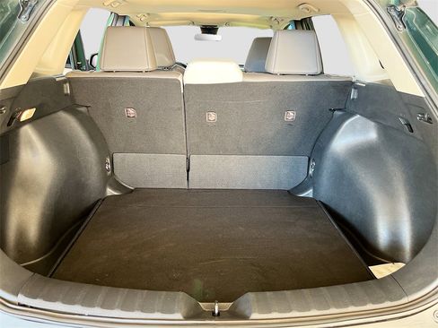 Used 2022 Toyota Corolla Cross XLE w/ Convenience Package image 28