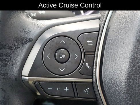 Used 2018 Toyota Camry XLE w/ Audio Package image 12