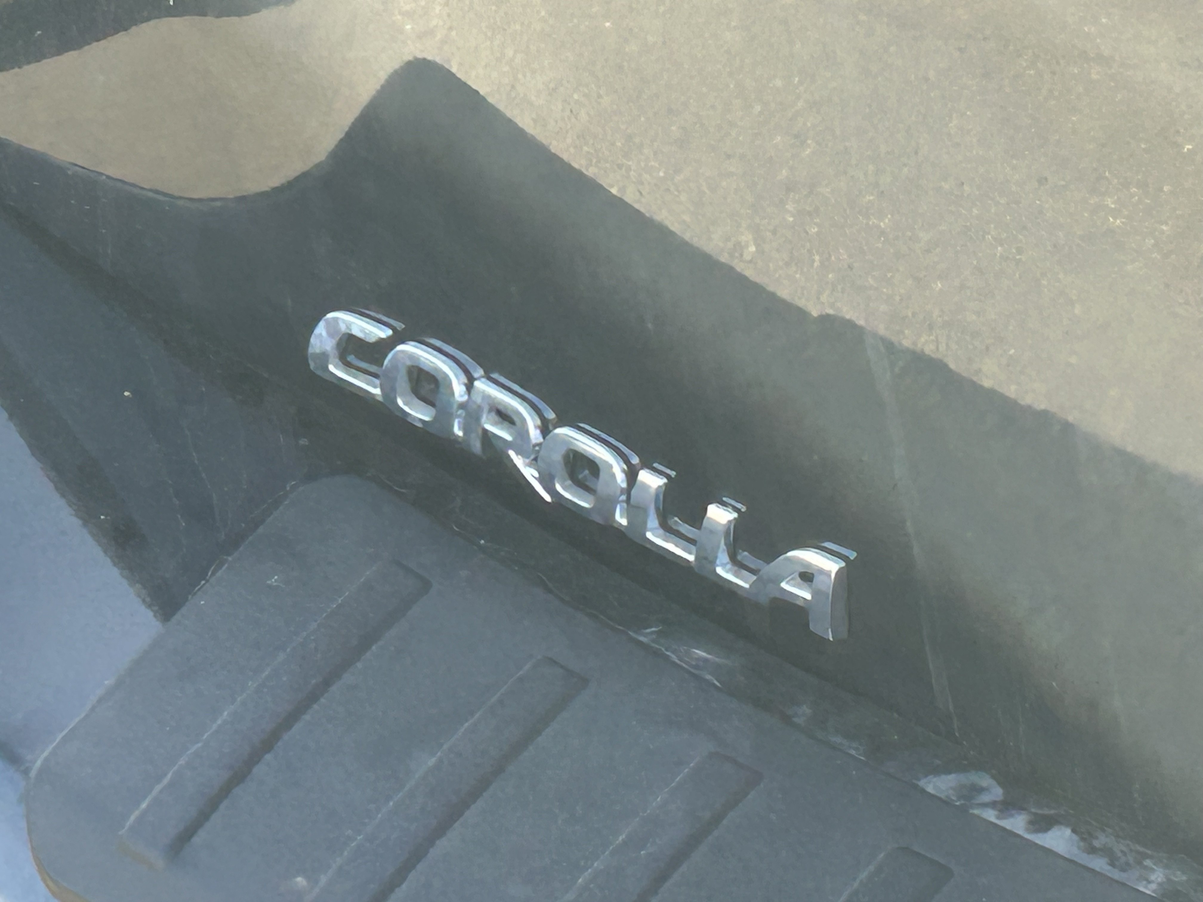 Certified 2026 Toyota Corolla SE FWD image 4