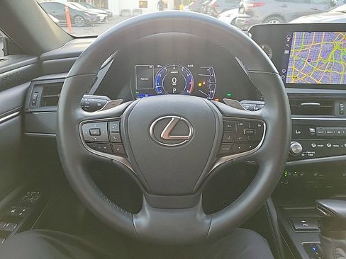 Used 2022 Lexus ES 350 w/ Premium Package image 17