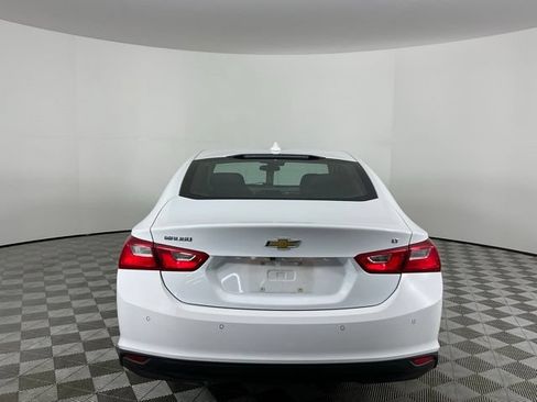 Used 2023 Chevrolet Malibu LT w/ Driver Confidence Package FWD image 6