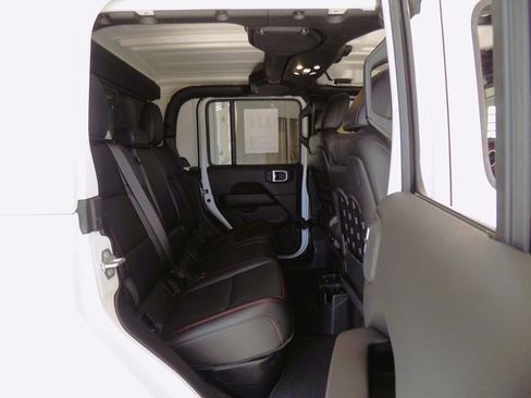 Used 2022 Jeep Gladiator Rubicon w/ LED Lighting Group image 25