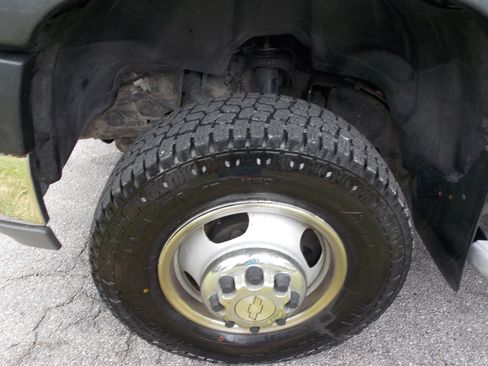 Used 2002 Chevrolet Silverado 3500 LT w/ Off-Road Skid Plate Pkg image 20