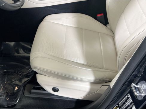 Used 2021 Mercedes-Benz GLE 350 4MATIC image 19