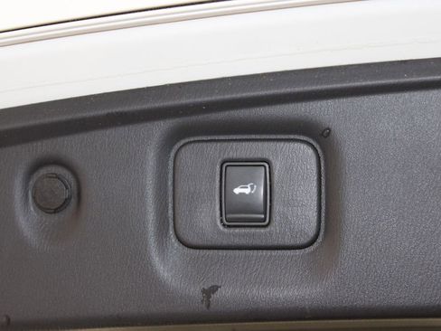 Used 2019 INFINITI QX60 Luxe FWD image 16