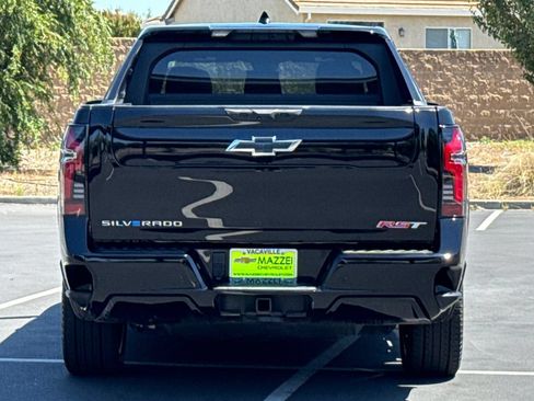 Used 2025 Chevrolet Silverado EV RST AWD/4WD image 12
