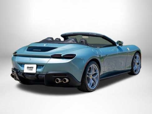 Used 2024 Ferrari Roma Spider RWD image 9