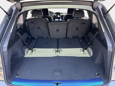 New 2025 Audi Q7 3.0T Prestige image 7