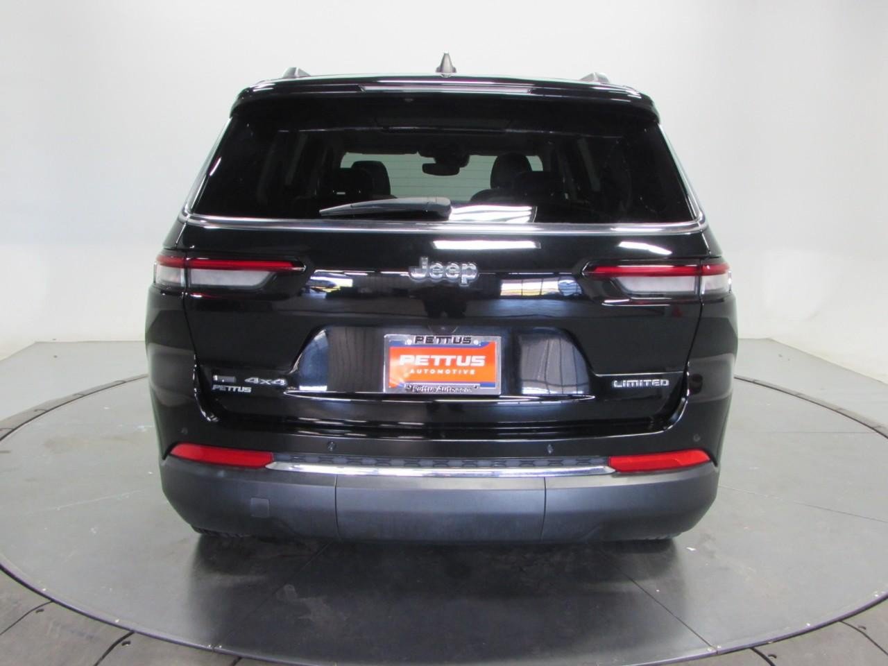 Used 2023 Jeep Grand Cherokee L Limited AWD/4WD image 6