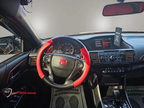 Used 2016 Honda Accord Sport image 17