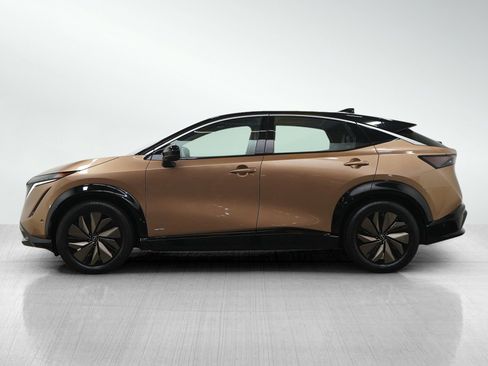 Used 2023 Nissan Ariya FWD image 2