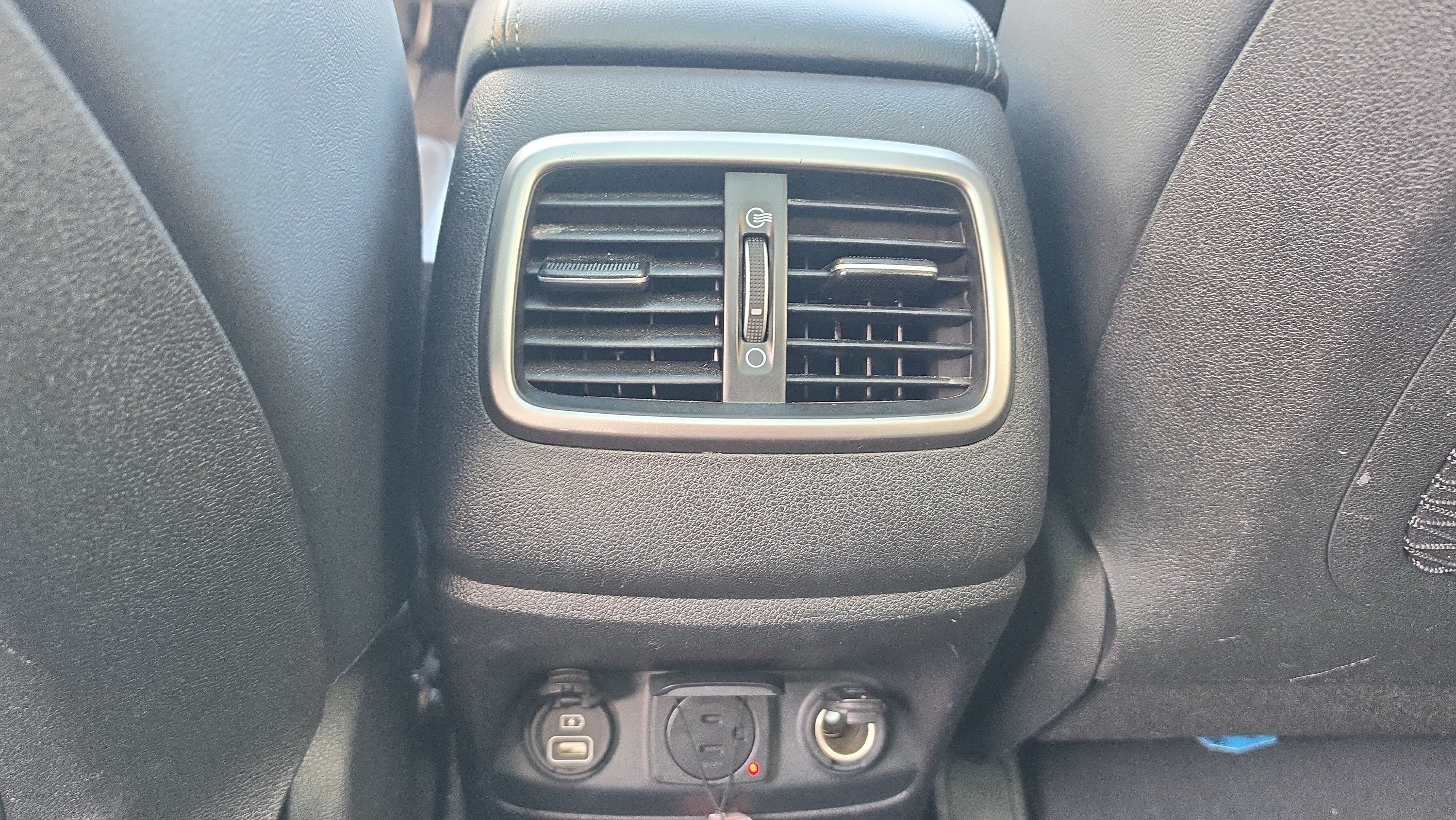 Used 2019 Kia Sorento EX w/ EX Touring Package FWD image 22
