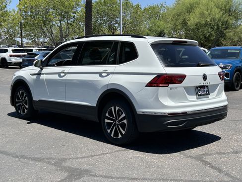 Used 2023 Volkswagen Tiguan S FWD image 3