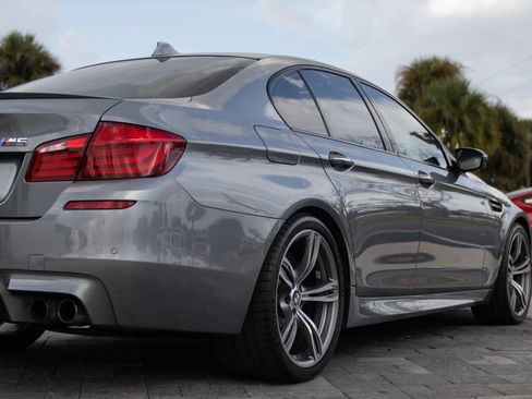 Used 2013 BMW M5 RWD image 15
