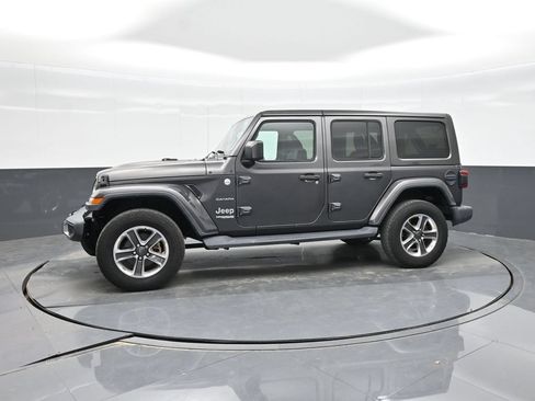 Used 2019 Jeep Wrangler Unlimited Sahara AWD/4WD image 17