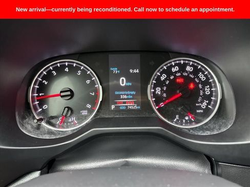 Used 2022 Toyota RAV4 LE AWD/4WD image 10