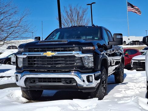 New 2026 Chevrolet Silverado 2500 LT w/ Leather Package image 3