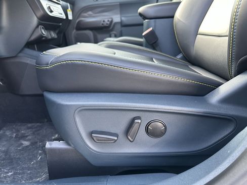 New 2025 Ford Maverick Lobo image 11