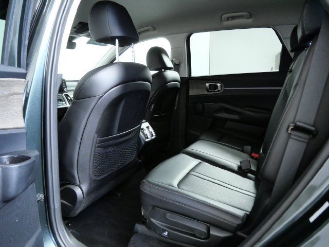 Used 2023 Kia Sorento S AWD/4WD image 14