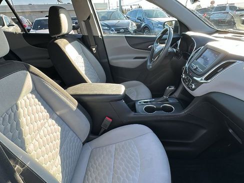 Used 2020 Chevrolet Equinox LS w/ LS Convenience Package image 12
