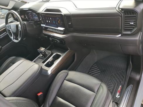 Certified 2024 Chevrolet Silverado 1500 LT Trail Boss w/ Convenience Package II image 28