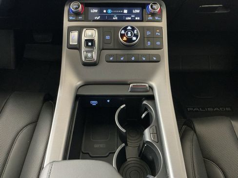 Used 2025 Hyundai Palisade Calligraphy AWD/4WD image 13