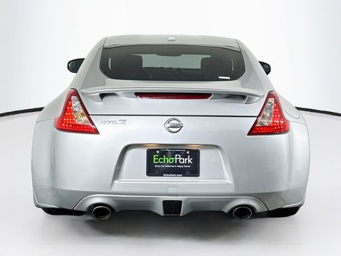 Used 2009 Nissan 370Z Touring w/ Aerodynamics Pkg RWD image 7