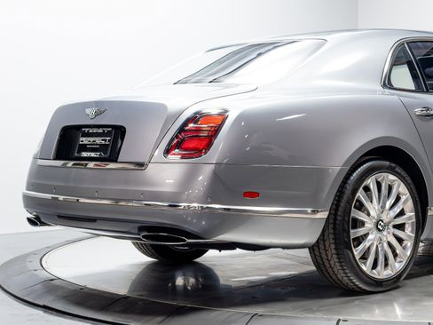 Used 2017 Bentley Mulsanne Speed RWD image 19