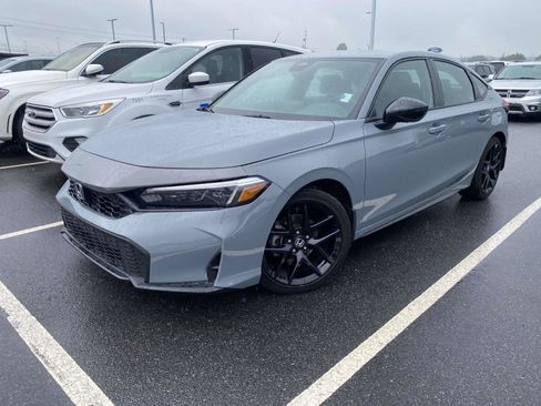 Used 2025 Honda Civic Sport image 3