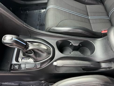 Used 2022 Hyundai Veloster N image 36