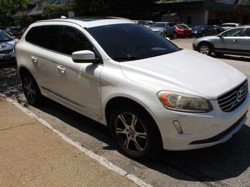 Used 2015 Volvo XC60 T6 Premier Plus AWD/4WD image 3