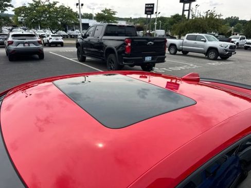 Used 2022 Chevrolet Camaro SS RWD image 5