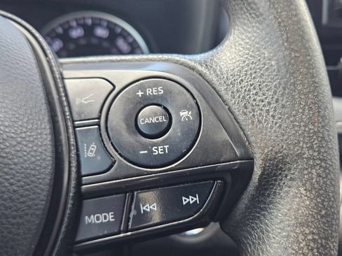 Certified 2022 Toyota RAV4 XLE w/ Convenience Package FWD image 30