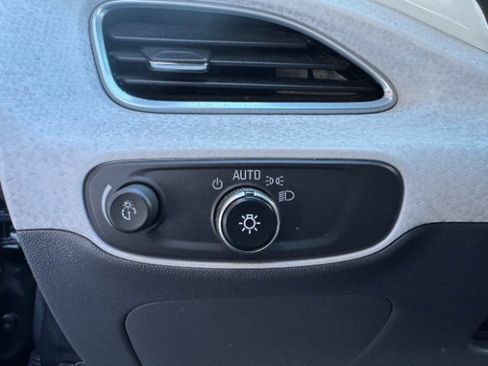 Used 2019 Chevrolet Bolt LT image 23