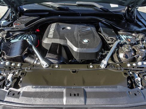 Used 2024 BMW 530i w/ Premium Package image 27